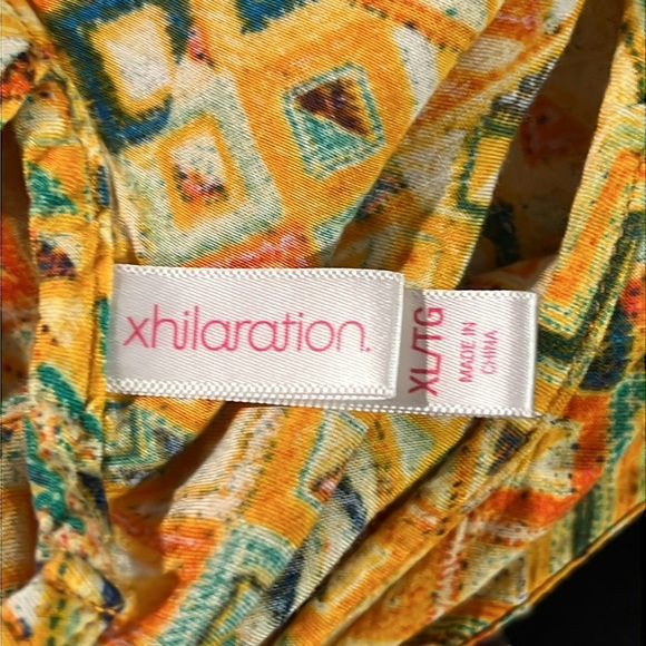 Muscle Tank | Xhileration | XL | Yellow with Oranges & Blues - Picture 2 of 4